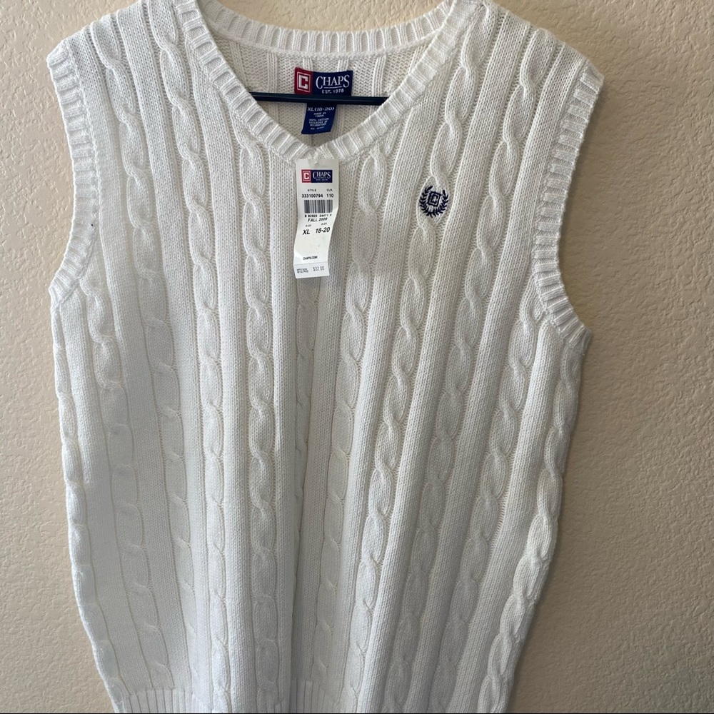 Chaps Boy’s White Sleeveless Sweater